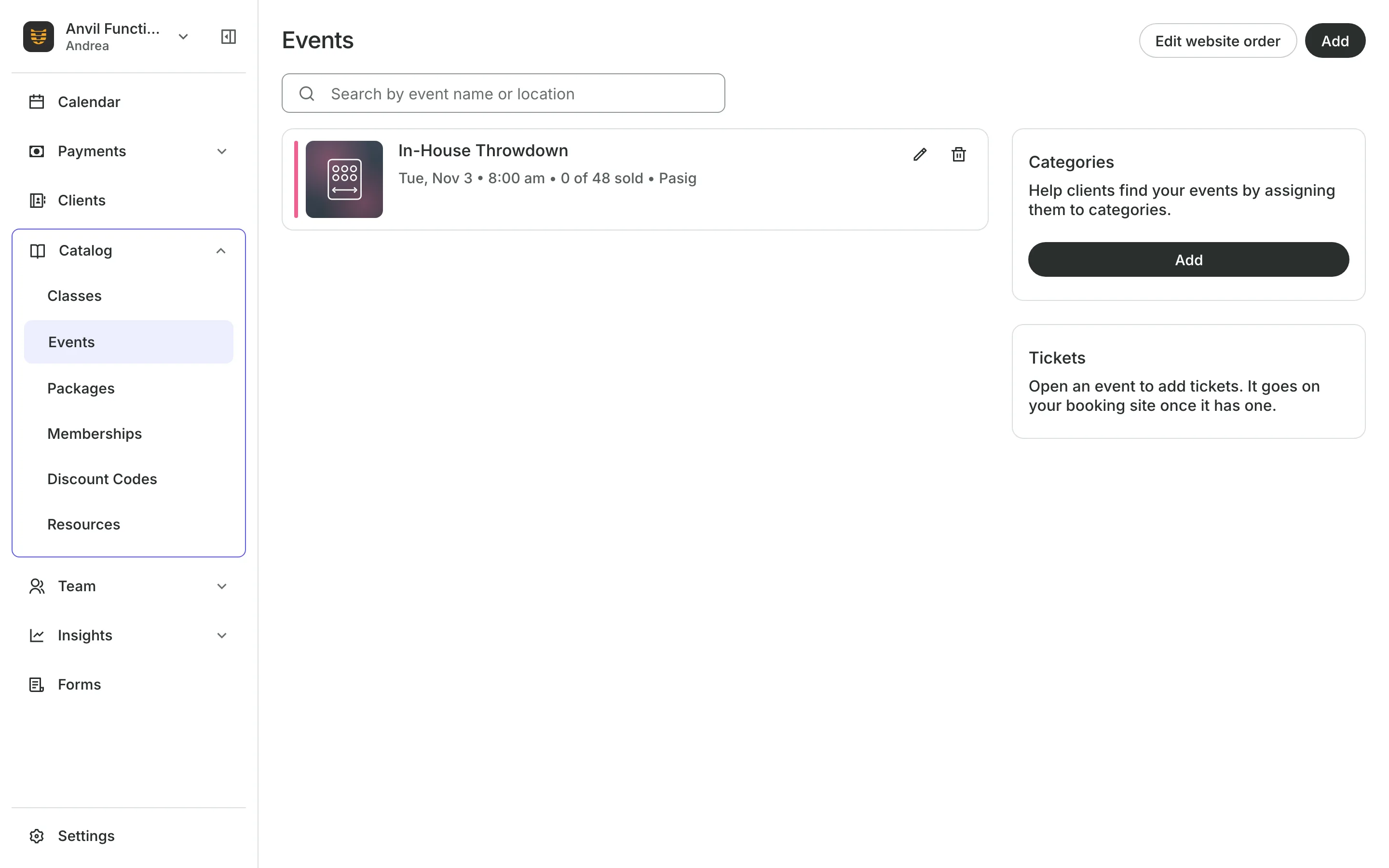 Events with their date, place and tickets