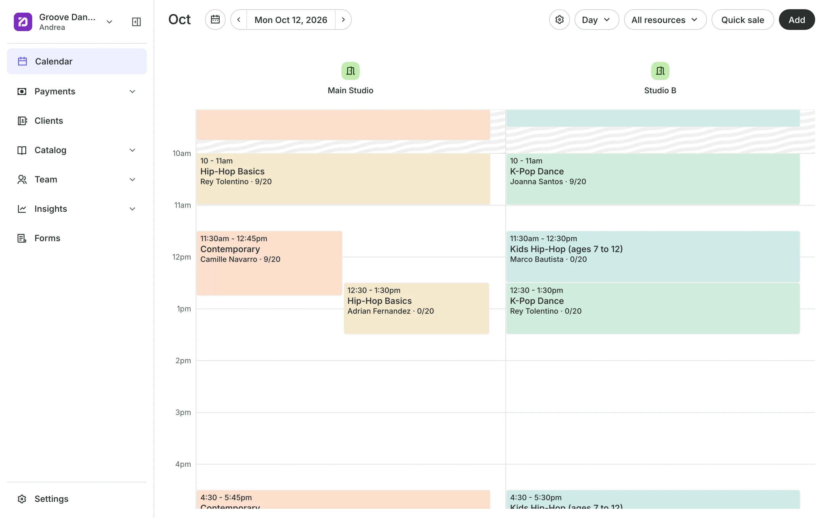 The calendar in day view: the day's classes, each with how many are booked