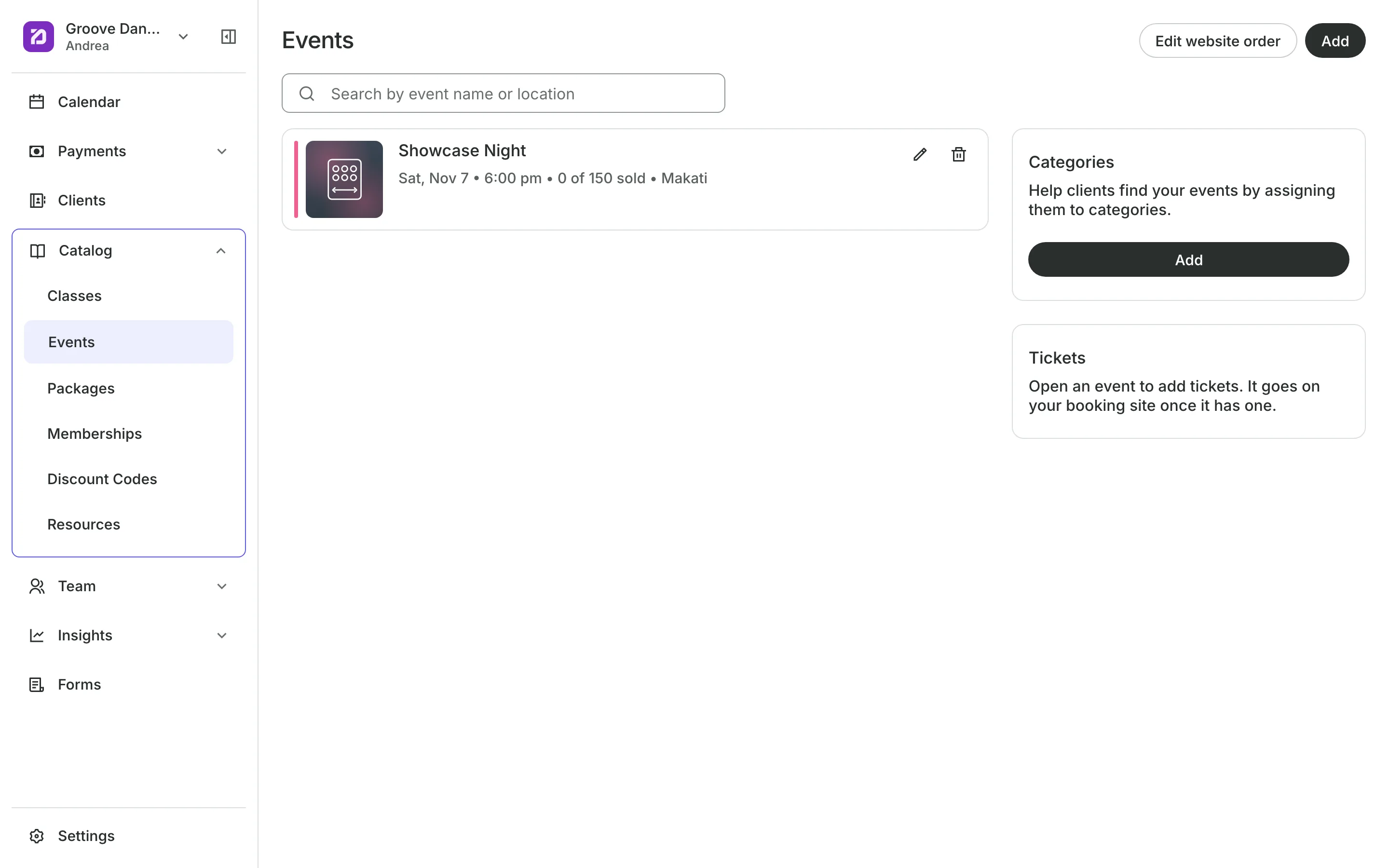 Events with their date, place and tickets
