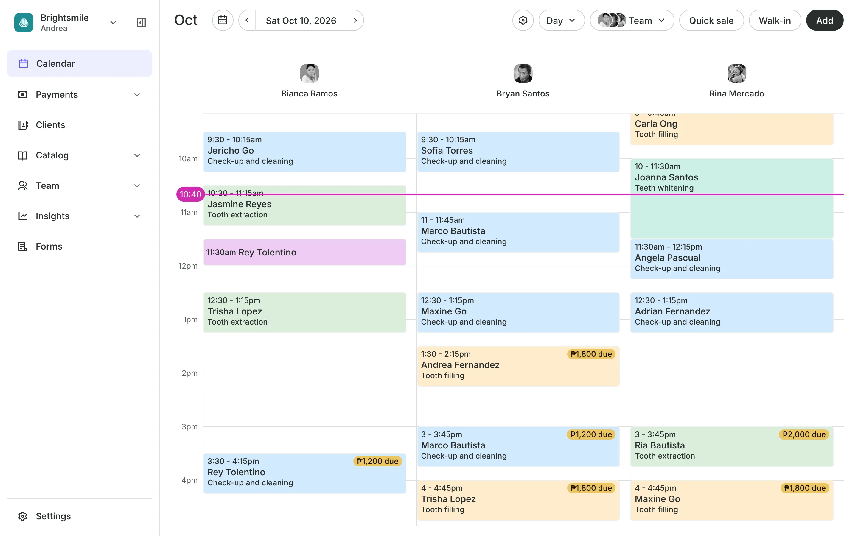 The calendar in day view: the team's columns and the day's bookings