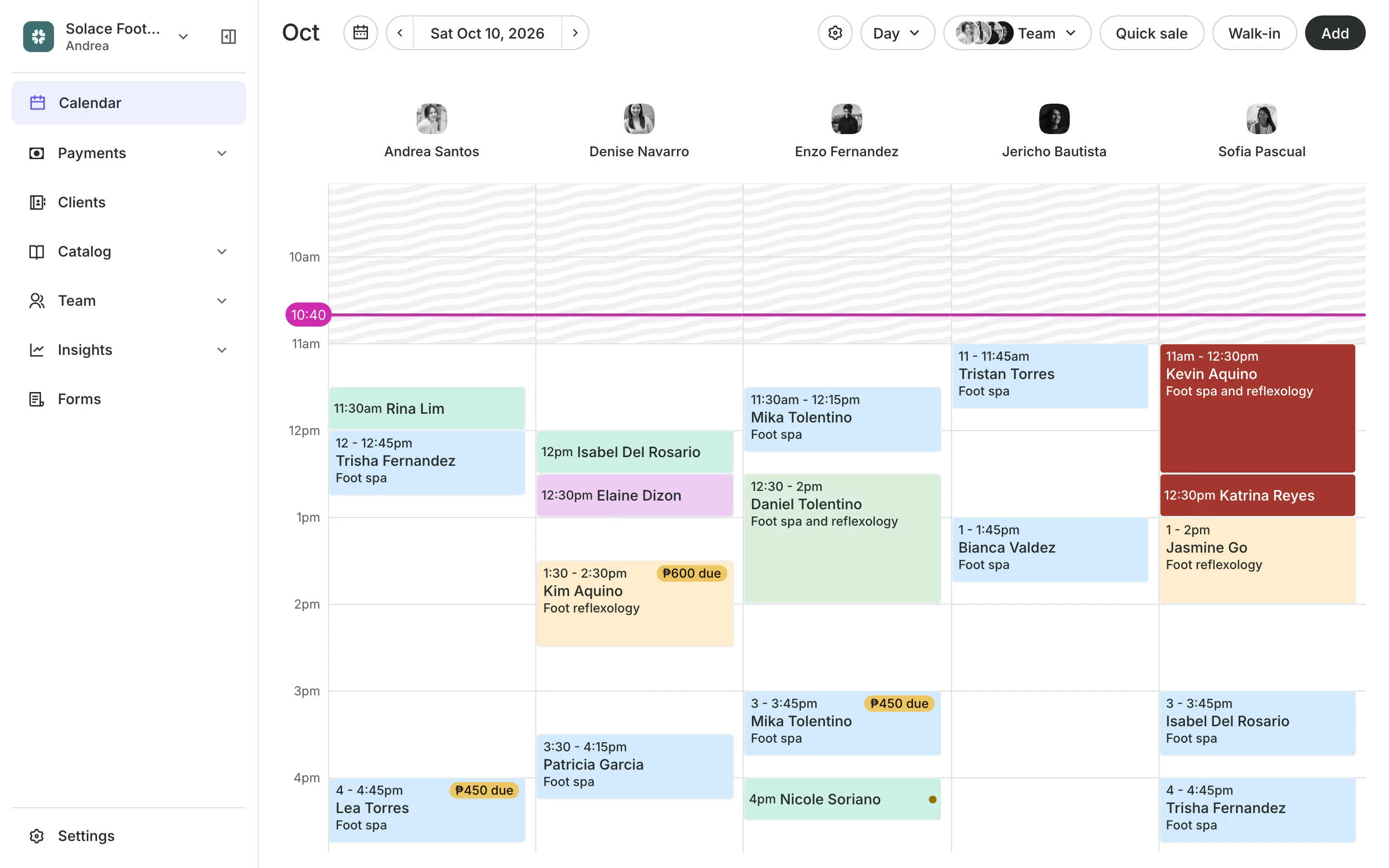 The calendar in day view: the team's columns and the day's bookings