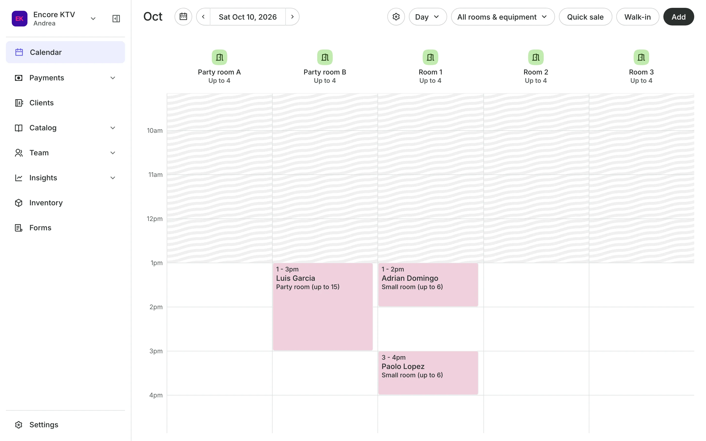 The calendar in day view: the team's columns and the day's bookings