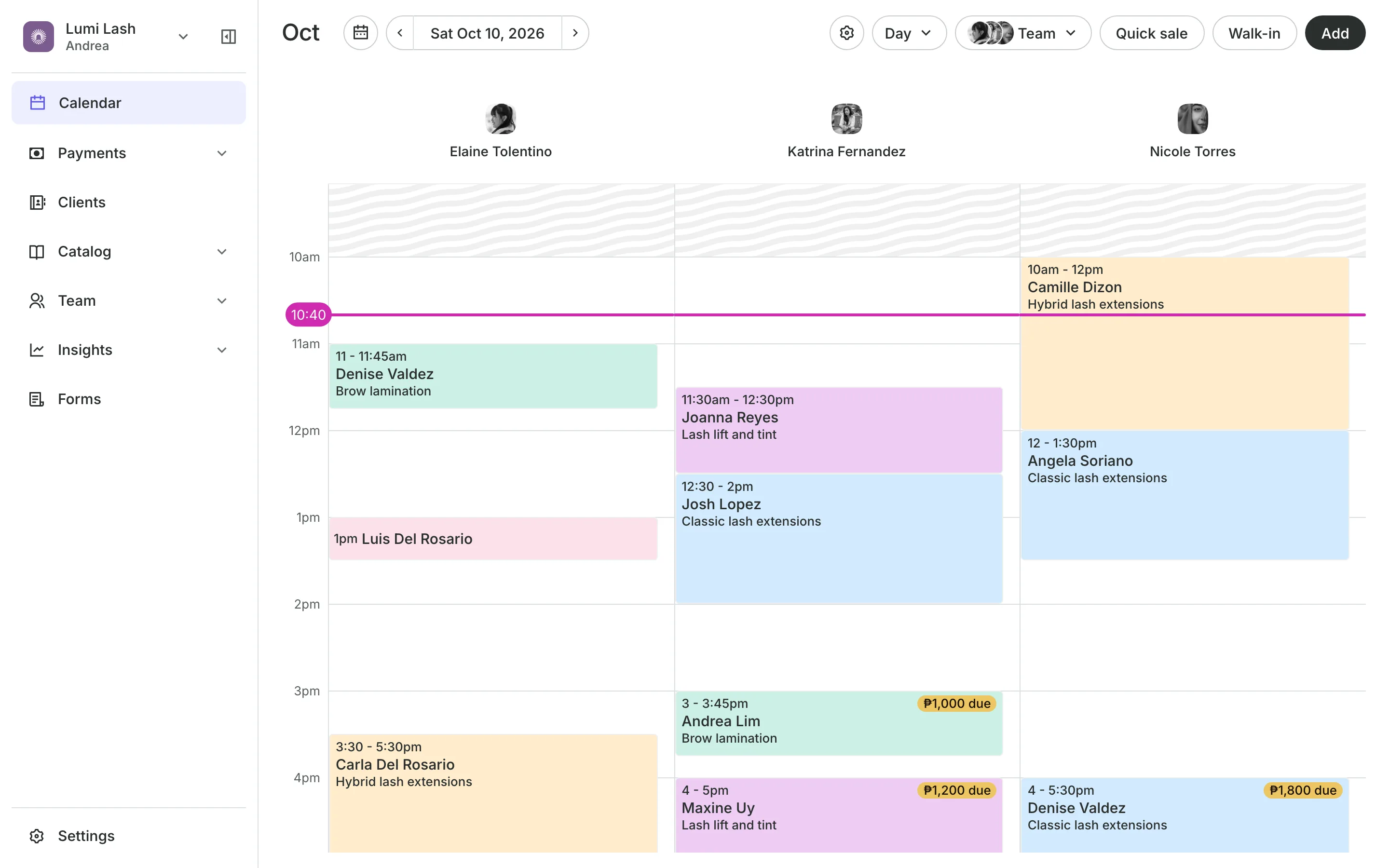 The calendar in day view: the team's columns and the day's bookings