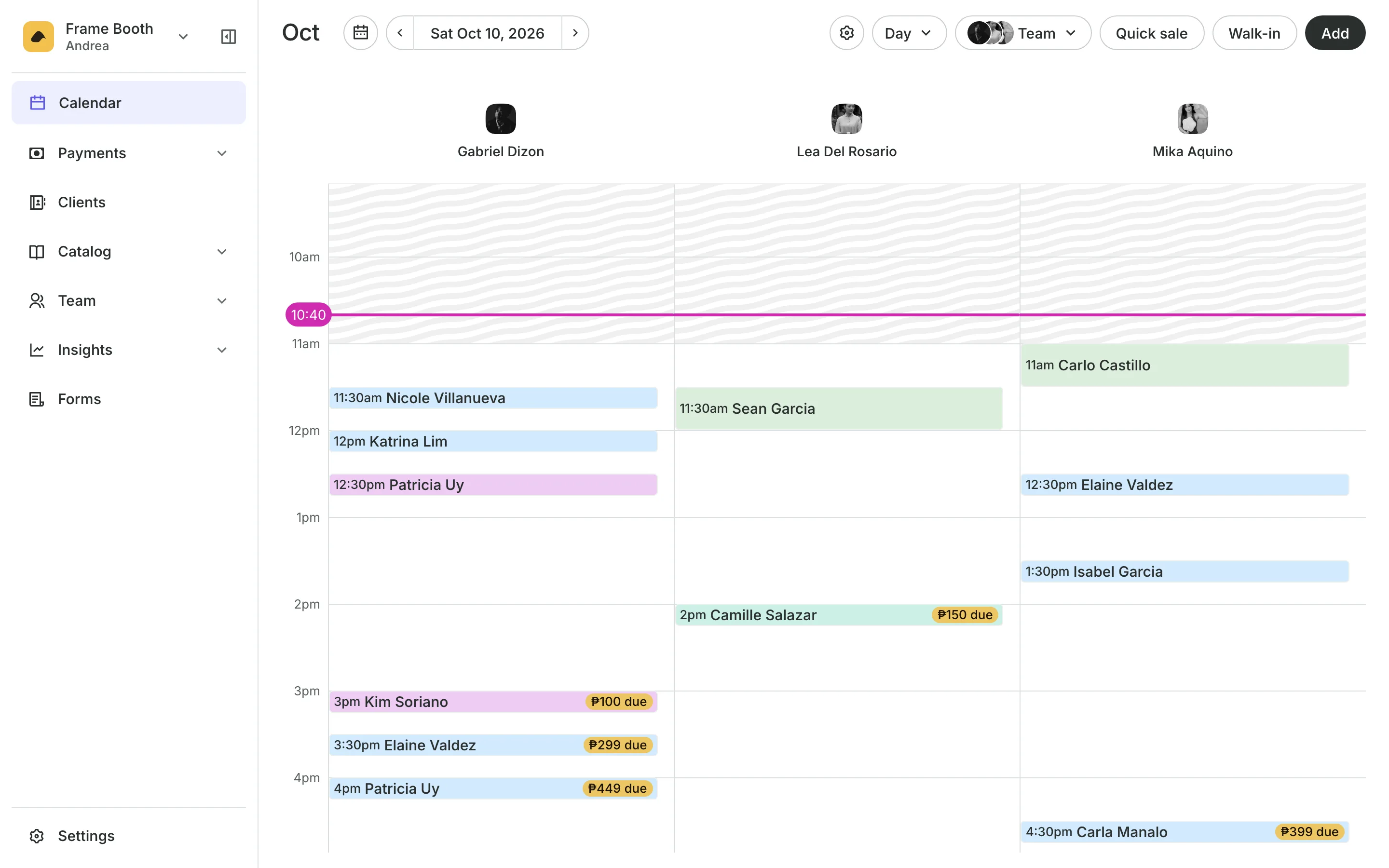 The calendar in day view: the team's columns and the day's bookings